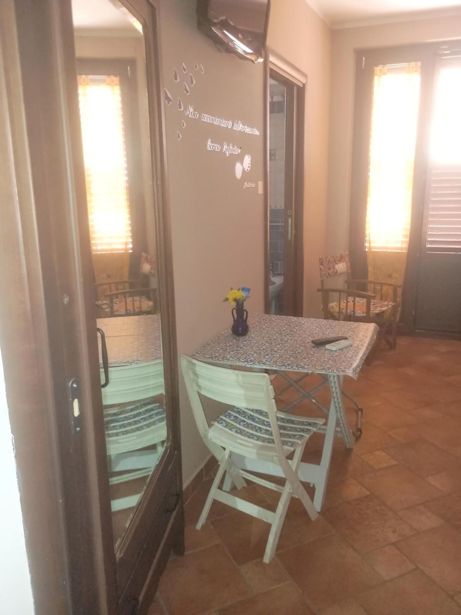 ホテル Casa Alice イーゾラ・デッレ・フェンミネ エクステリア 写真